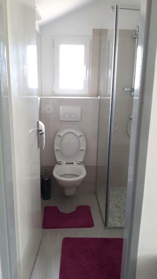 Apartman Zora Trogir Exterior foto